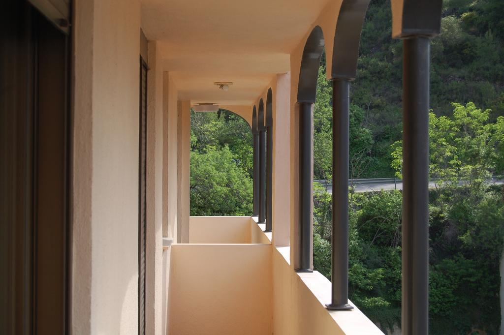 Hotel Llucena Lucena del Cid Ruang foto
