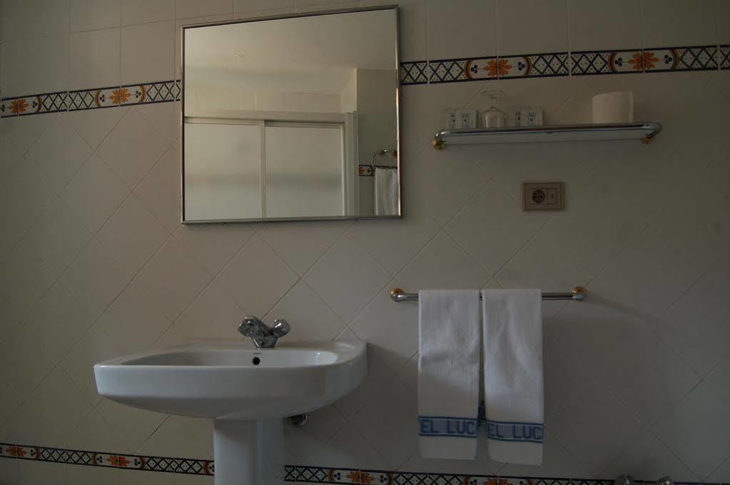 Hotel Llucena Lucena del Cid Bagian luar foto